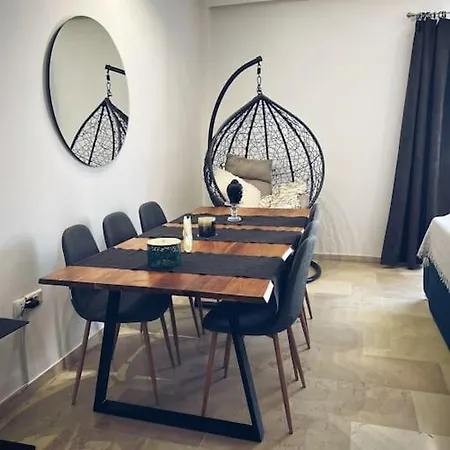 Minimal 3br In Apartment Athens