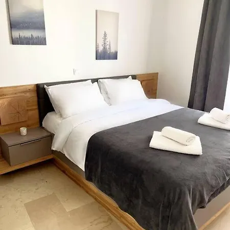 Minimal 3br In Athens