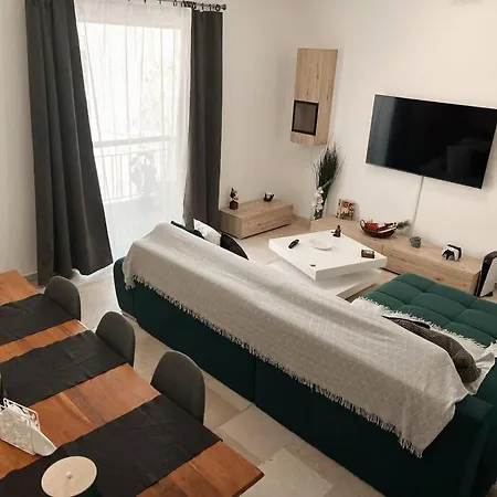 Minimal 3br In Athens
